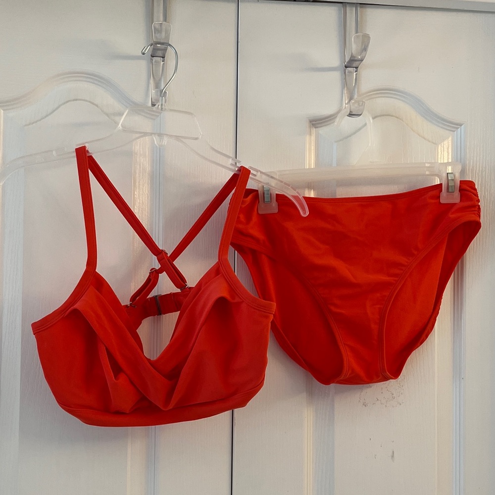 Athleta Bikini Underwire Bright Burnt Orange Cross Ba… Gem